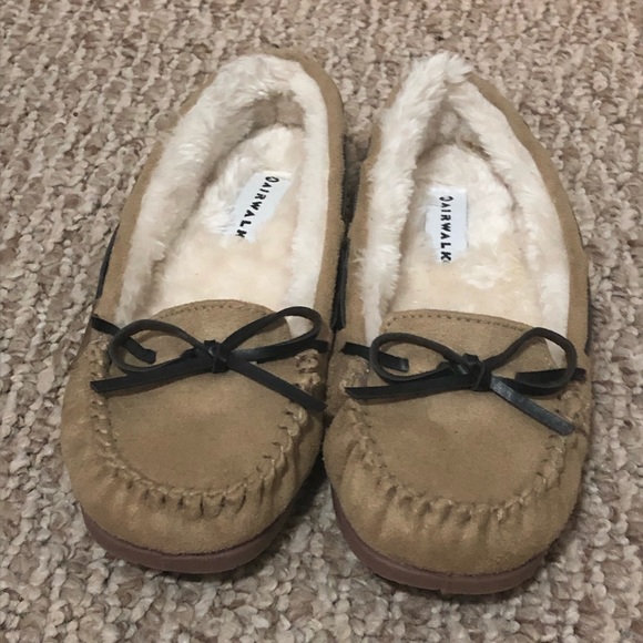 airwalk moccasins